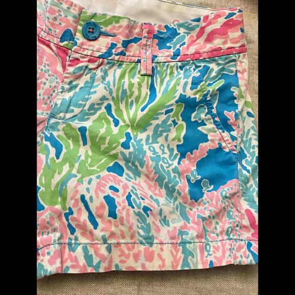 Lilly Pulitzer Floral Print Callahan Shorts - Picture 5 of 10